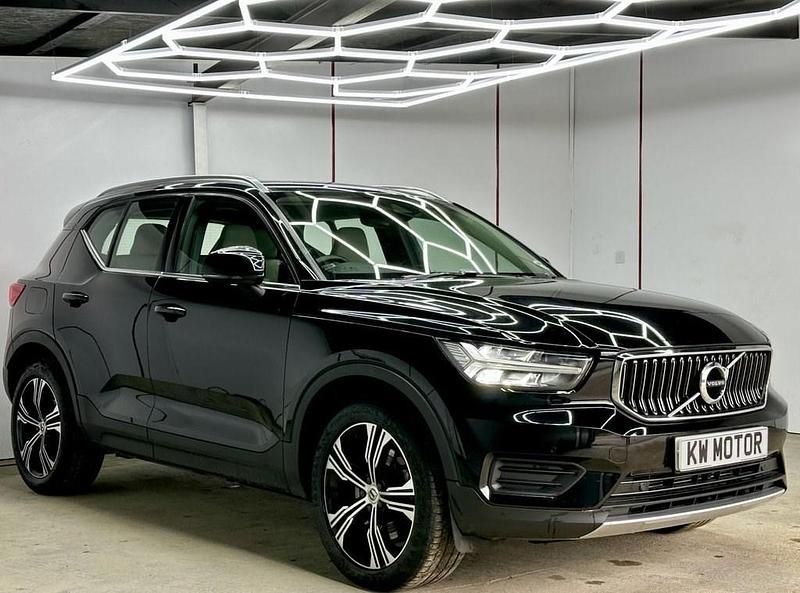 Used Volvo XC40 Inscription 211 HP (155 kW) 2022 Black SUV