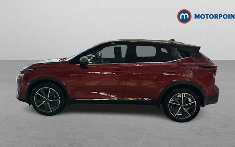 Used Nissan Qashqai Tekna 158 HP (116 kW) 2022 Red SUV