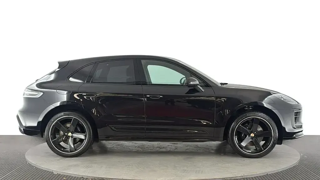Used Porsche Macan S 380 HP (279 kW) 2022 Black SUV