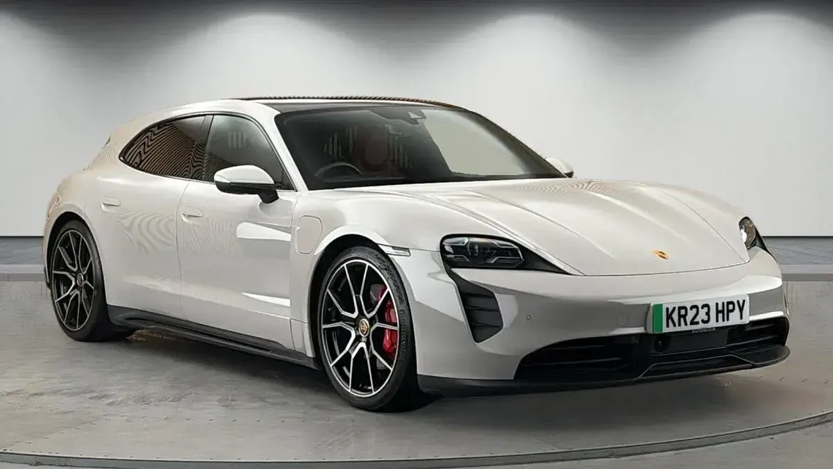 Used Porsche Taycan Performance Package 419 kW (571 HP) 2023 Estate
