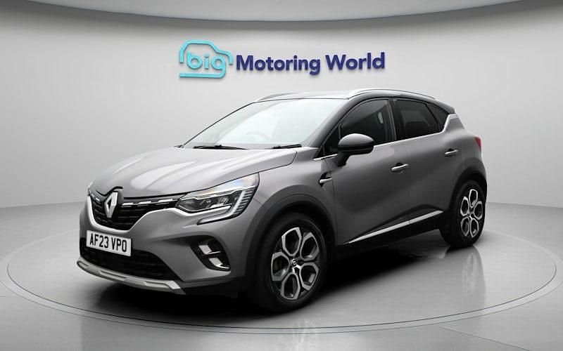 Usado Renault Captur Techno 143 CV (105 kW) 2023 Gris SUV