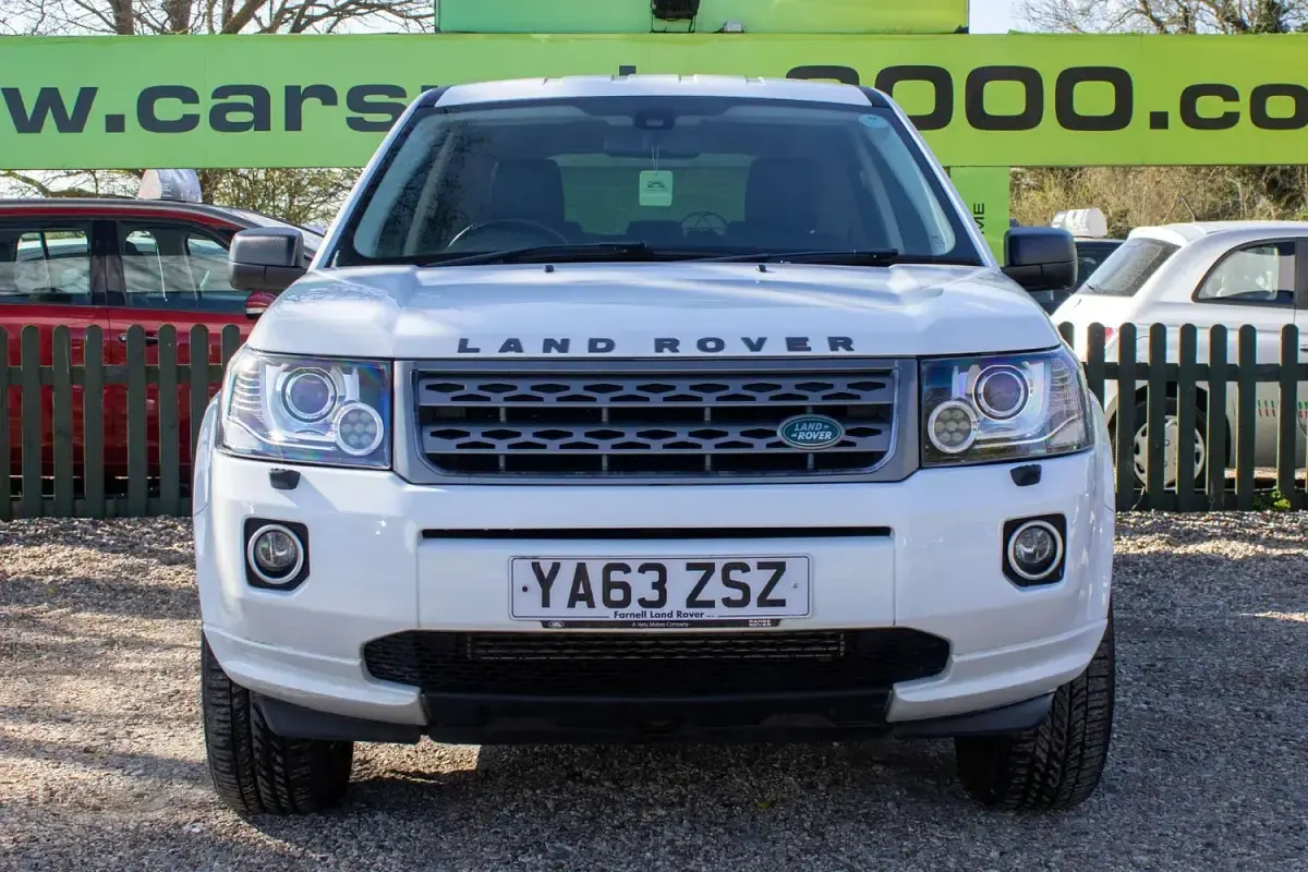 Used Land Rover Freelander 2 150 HP (110 kW) 2014 White SUV