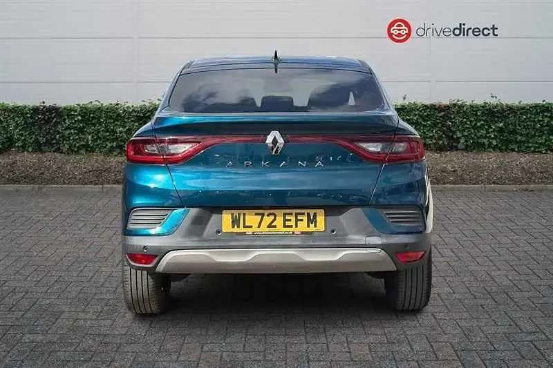 Begagnad Renault Arkana Techno 140 HK (102 kW) 2023 Blå SUV