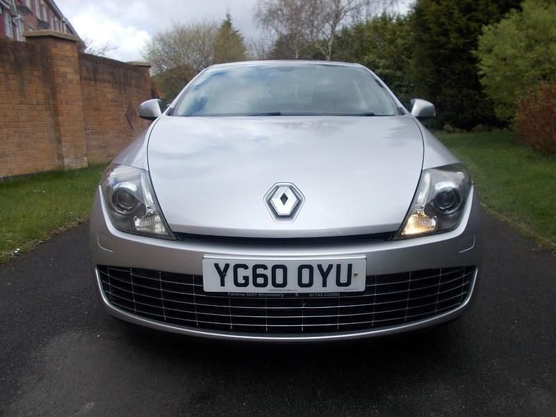 Used Renault Laguna Coupé 150 HP (110 kW) 2010 Silver Coupe