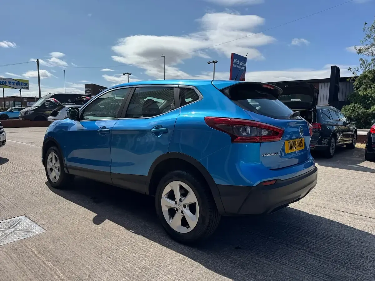 Used Nissan Qashqai Acenta 2018 Blue SUV