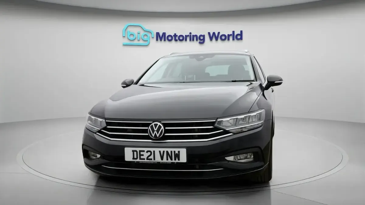 Begagnad VW Passat SEL 2021 Svart Kombi