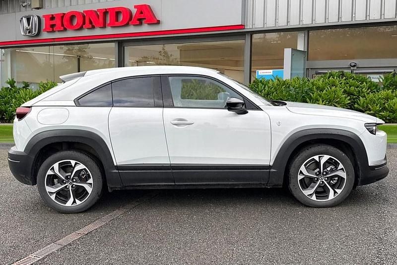 Usado Mazda MX30 Exclusive-Line 170 HP (125 kW) 2024 Prateado SUV