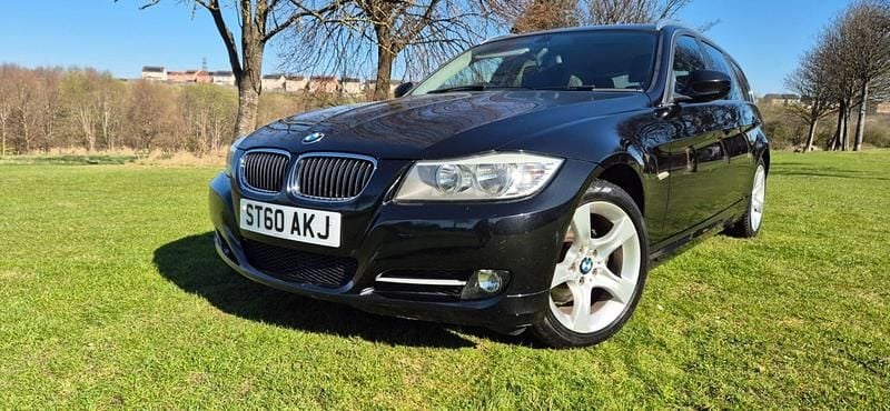 Black Used 2010 BMW 320 Exclusive Estate | £4,750 (Fair price) - Image 1/4