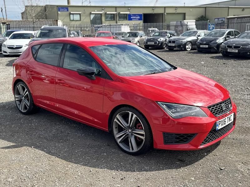 Used Seat Leon Cupra 290 290 HP (213 kW) 2016 Red Hatchback