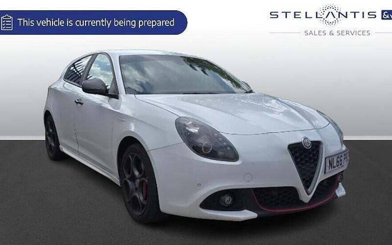 Used 2016 Alfa Romeo Giulietta Edizione Speciale Hatchback | £7,279 (Fair price) - Image 1/1