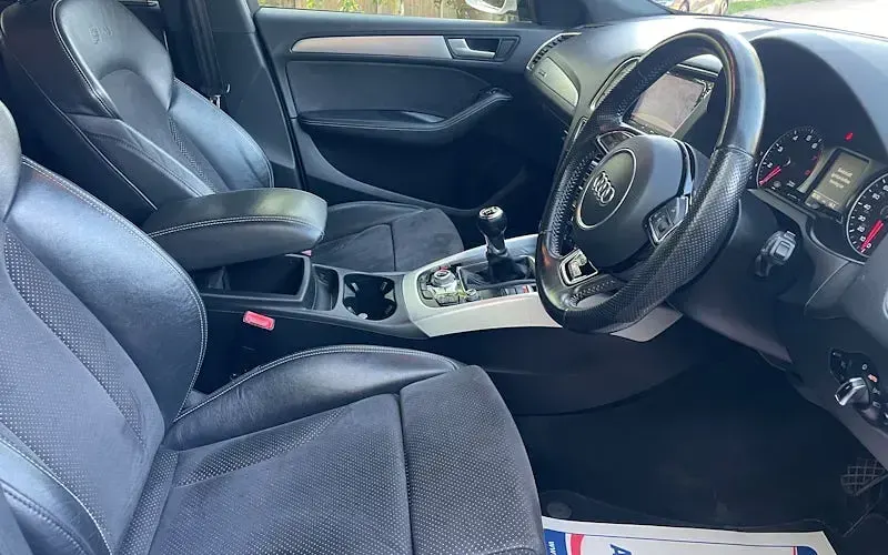 Used Audi Q5 S-line plus 180 HP (132 kW) 2015 White SUV