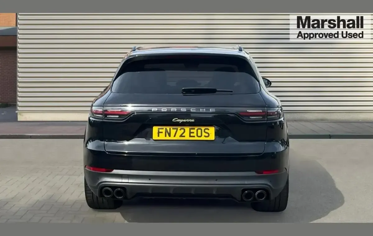 Used Porsche Cayenne Platinum Edition 462 HP (339 kW) 2022 Black SUV