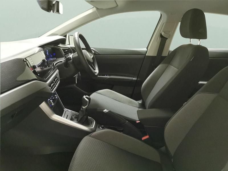 Used VW Polo Life 95 HP (69 kW) 2023 Grey Hatchback
