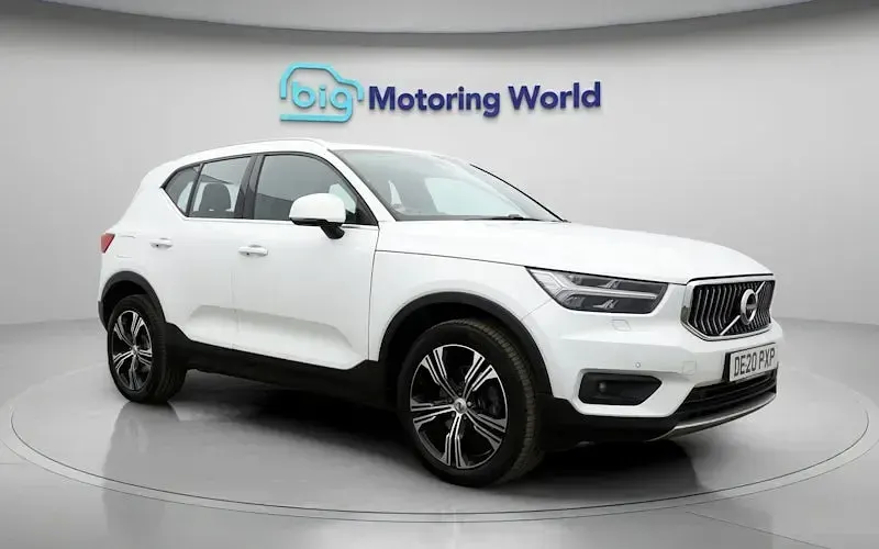 Used Volvo XC40 Inscription 190 HP (139 kW) 2020 White SUV