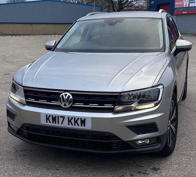 Silver Used 2017 VW Tiguan SE SUV | £8,995 (Super price) - Image 1/4