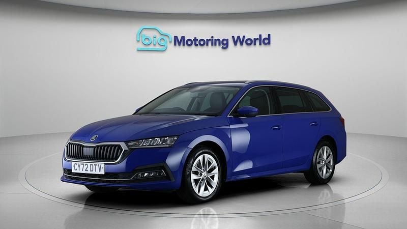 Used Skoda Octavia SE L 150 HP (110 kW) 2023 Blue Estate