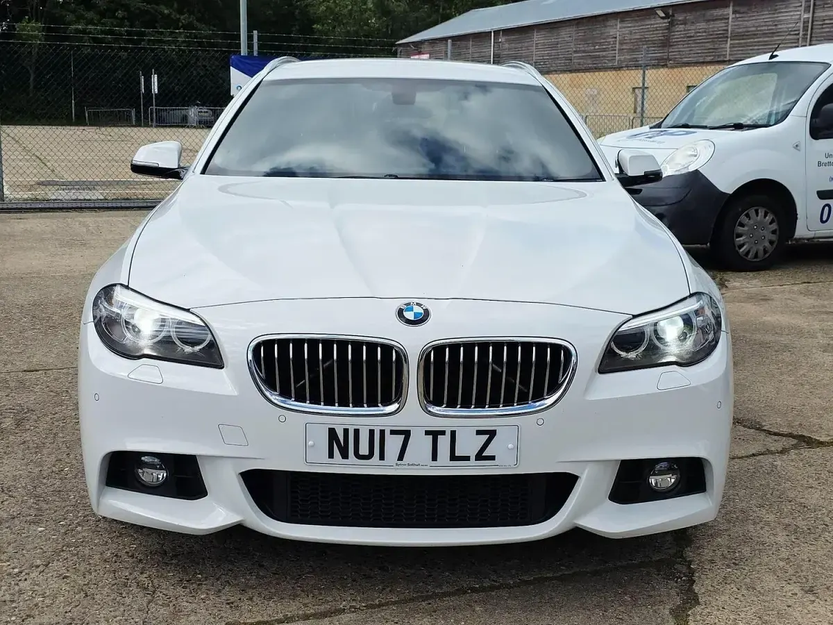 Used BMW 520 M Sport 190 HP (139 kW) 2017 White Estate