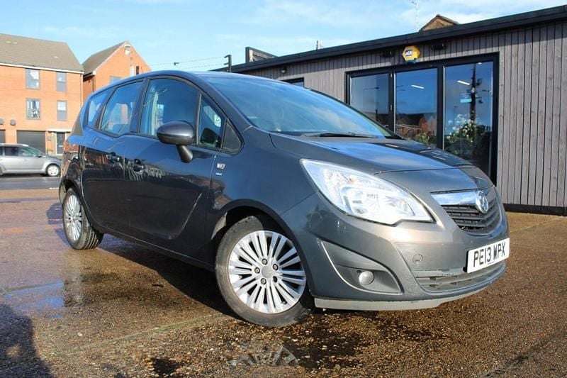 Used Vauxhall Meriva 100 HP (73 kW) 2013 Grey MPV