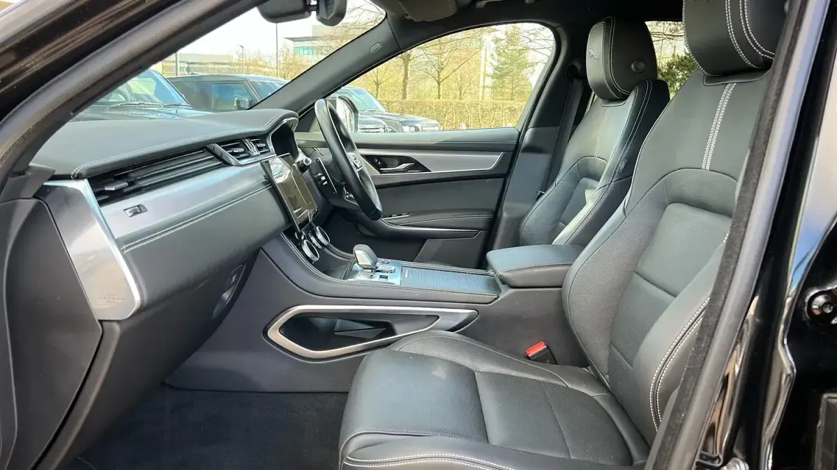 Used Jaguar F-Pace R-Dynamic 300 HP (220 kW) 2022 Black SUV