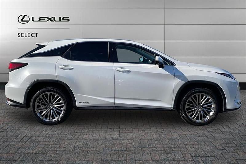 Used Lexus RX450h 313 HP (230 kW) 2022 White SUV