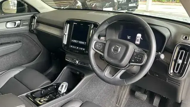 Usado Volvo XC40 Ultra 194 HP (142 kW) 2026 SUV