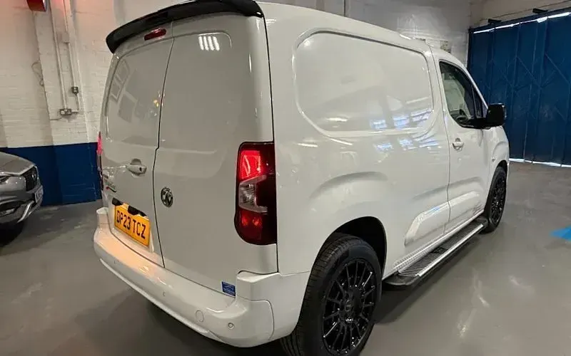 Used Vauxhall Combo 101 HP (74 kW) 2023 MPV
