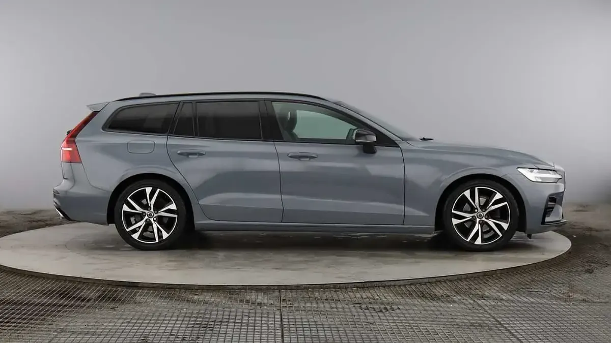 Used Volvo V60 R-Design 2022 Grey Estate