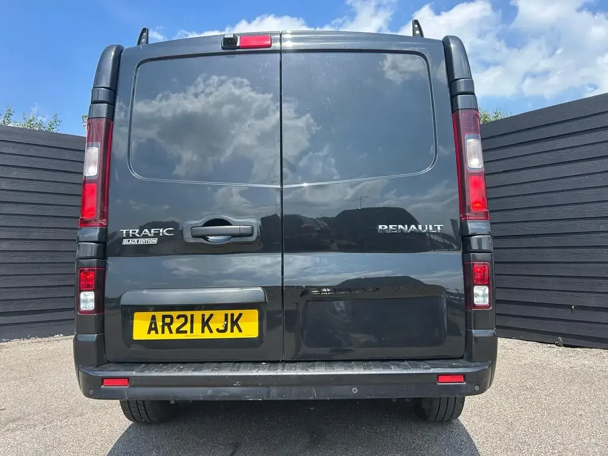 Used Renault Trafic Black Edition 2021 Black MPV