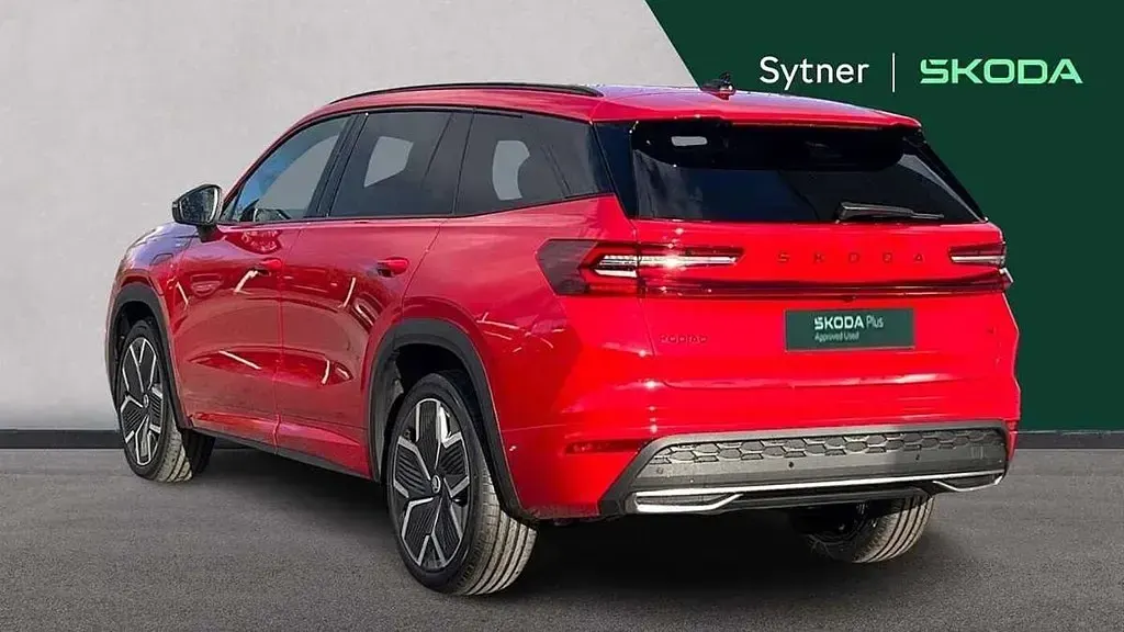 Used Skoda Kodiaq SportLine 200 HP (147 kW) 2025 Red SUV