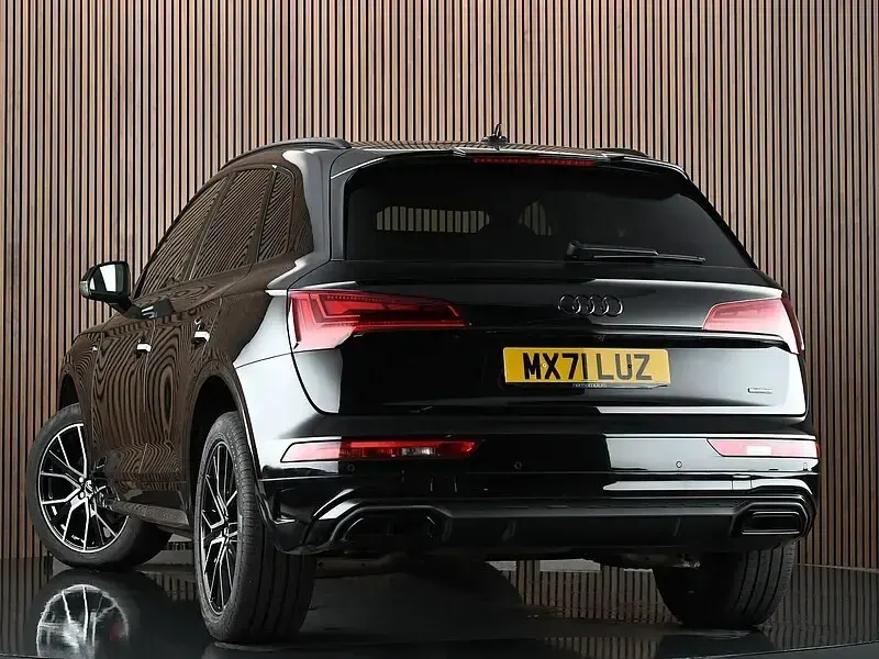 Used Audi Q5 Comfort 204 HP (150 kW) 2021 Black SUV