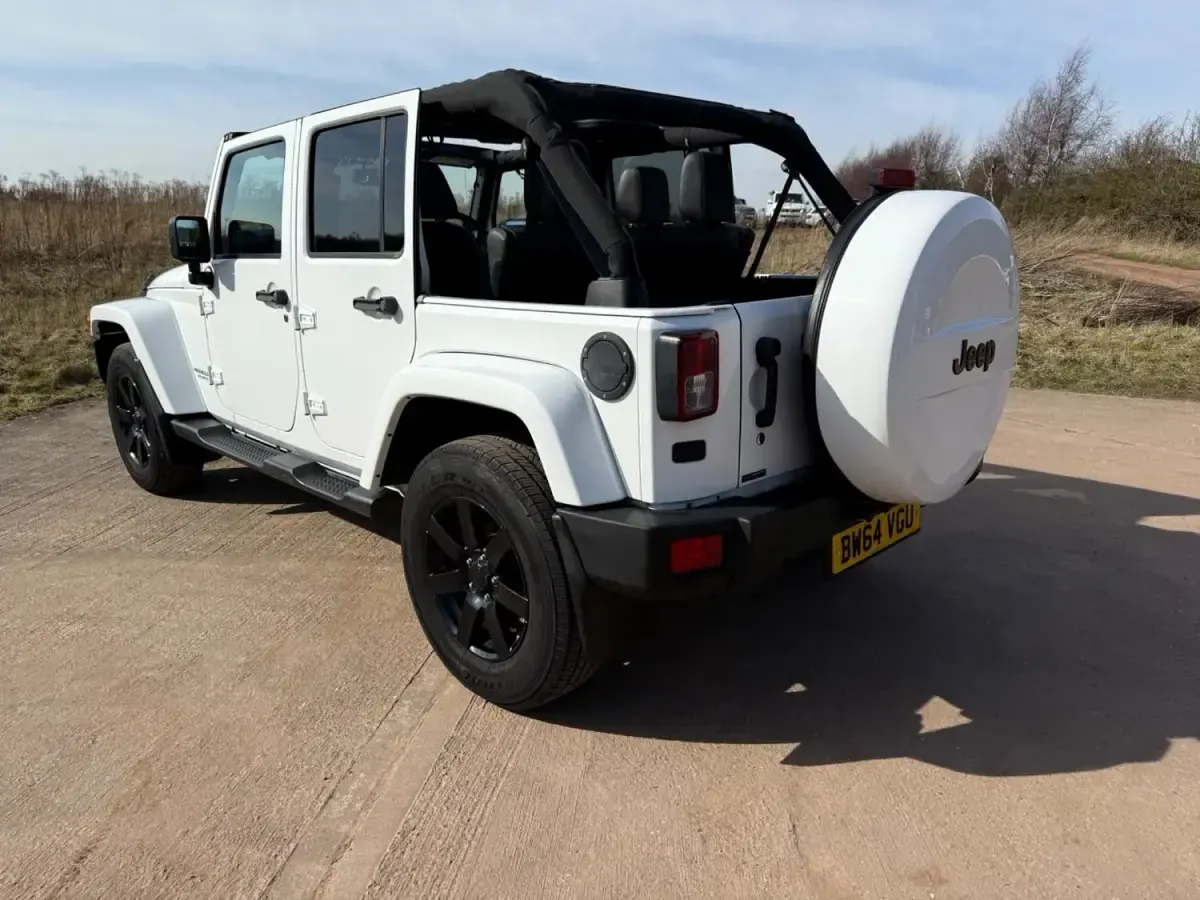 Usado Jeep Wrangler Overland 290 CV (213 kW) 2025 Blanco SUV