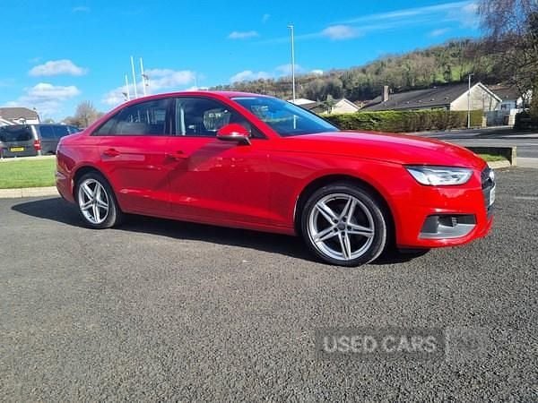 Used Audi A4 Comfort 163 HP (119 kW) 2019 Red Sedan