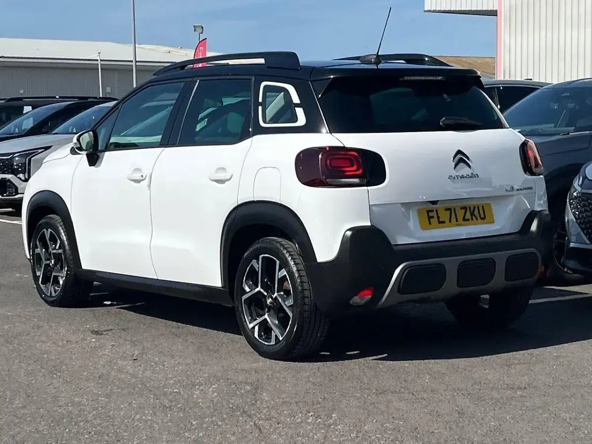 Used Citroën C3 Aircross PureTech 130 HP (95 kW) 2021 White SUV