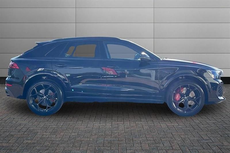 New Audi RS Q8 Comfort 640 HP (470 kW) 2025 Mythos black SUV