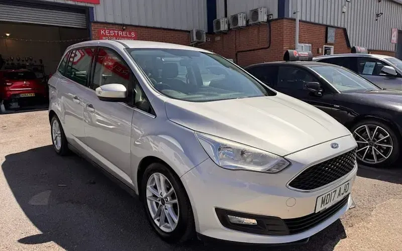 Used Ford Grand C-Max Zetec 120 HP (88 kW) 2017 MPV