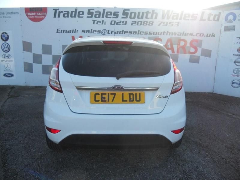 Used Ford Fiesta Titanium 2017 White Hatchback