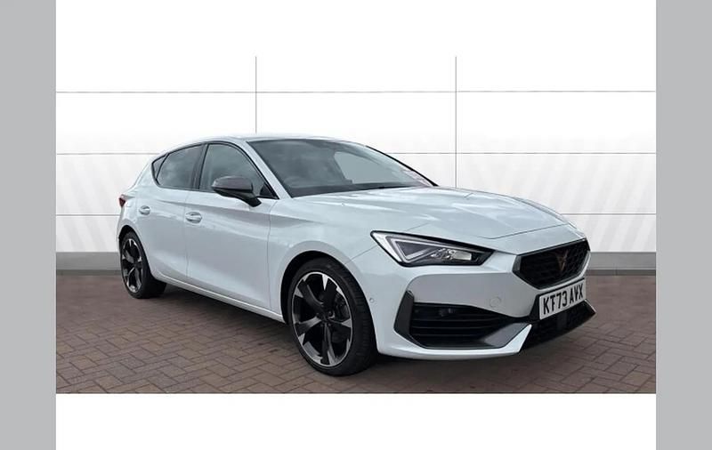 Used Cupra Leon 150 HP (110 kW) 2023 White Hatchback