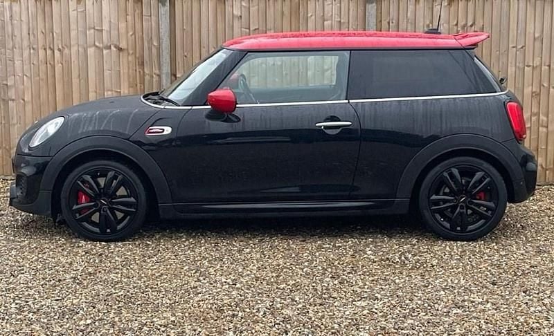 Used Mini John Cooper Works Comfort 231 HP (169 kW) 2020 Black Hatchback