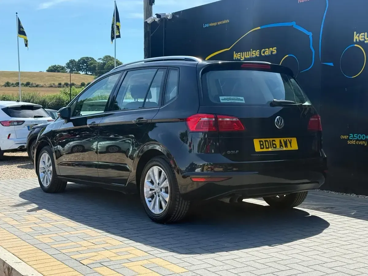 Used VW Golf Sportsvan SE 2016 Black MPV