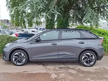 Used MG MG4 EV SE 125 kW (170 HP) 2023 Grey Hatchback
