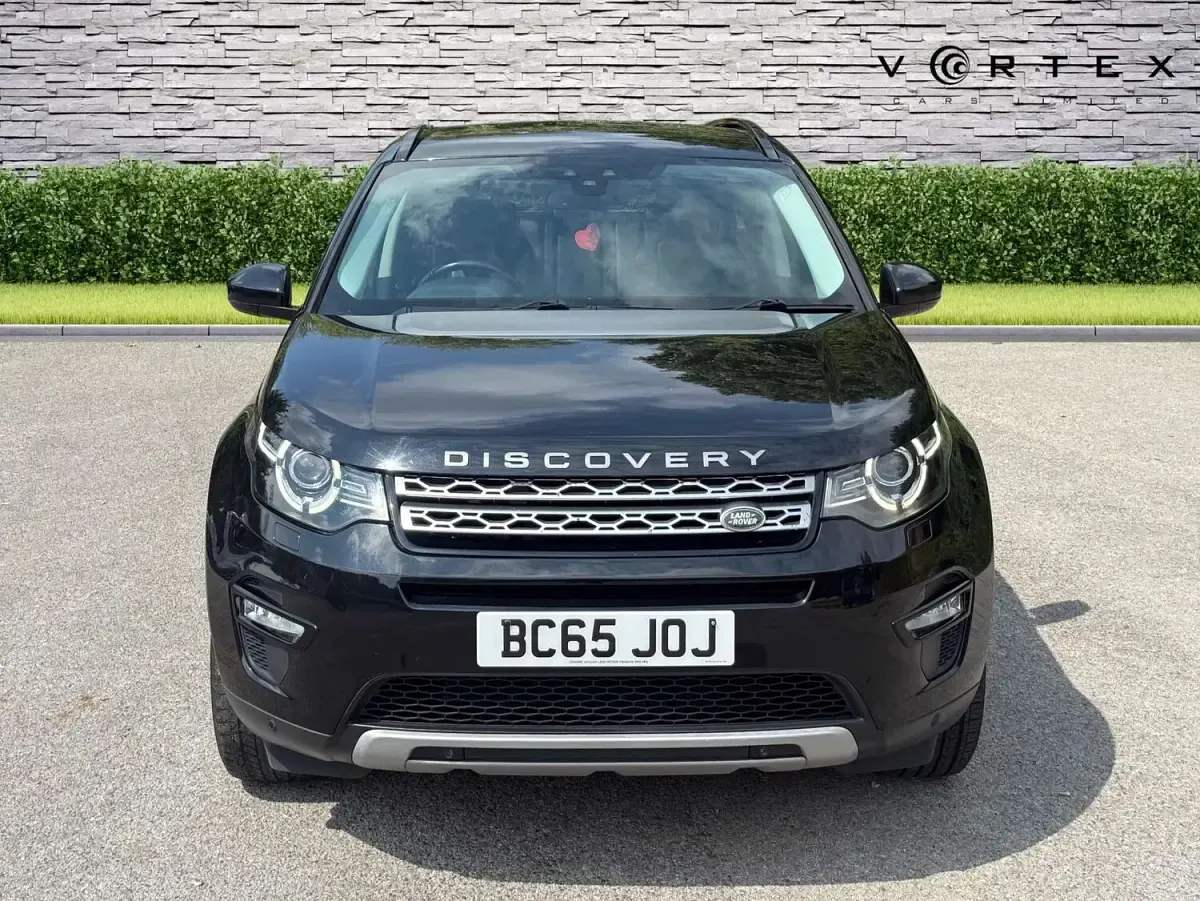 Used Land Rover Discovery Sport HSE 180 HP (132 kW) 2015 Black SUV