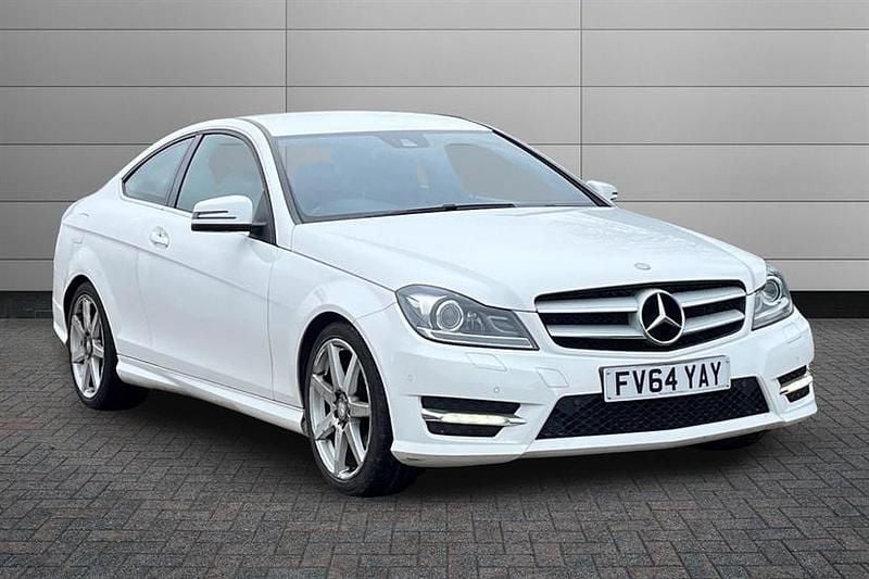 Used Mercedes C180 Sport Edition 156 HP (114 kW) 2015 White Coupe