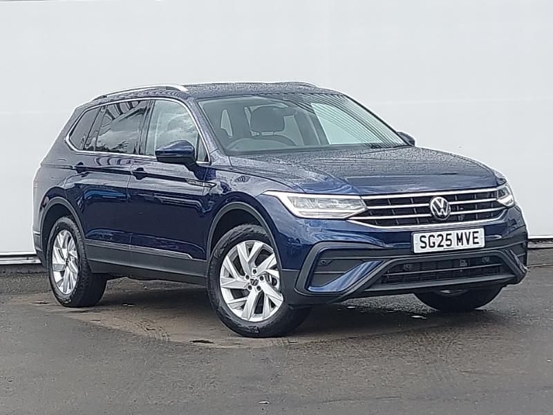 Blue New 2025 VW Tiguan Allspace Life SUV | £31,998 (Fair price) - Image 1/4