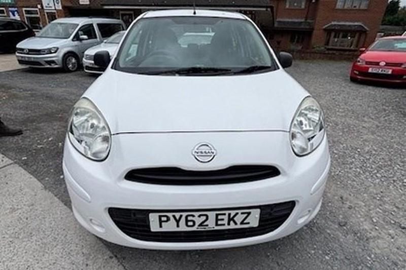 Used Nissan Micra Visia 80 HP (58 kW) 2013 White Hatchback