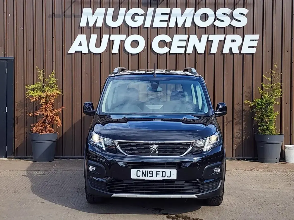 Used Peugeot Rifter Allure 110 HP (80 kW) 2019 Black MPV