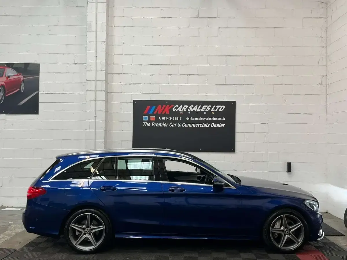 Used Mercedes C220 AMG line 2018 Blue Estate