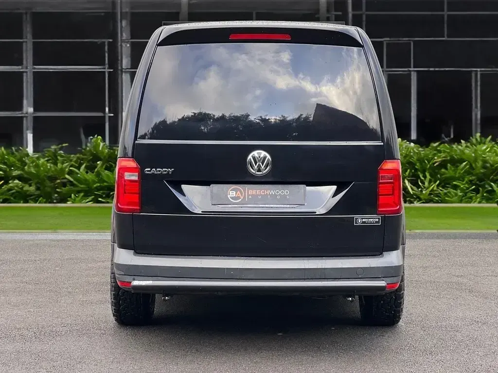 Used VW Caddy S 102 HP (75 kW) 2019 Black MPV