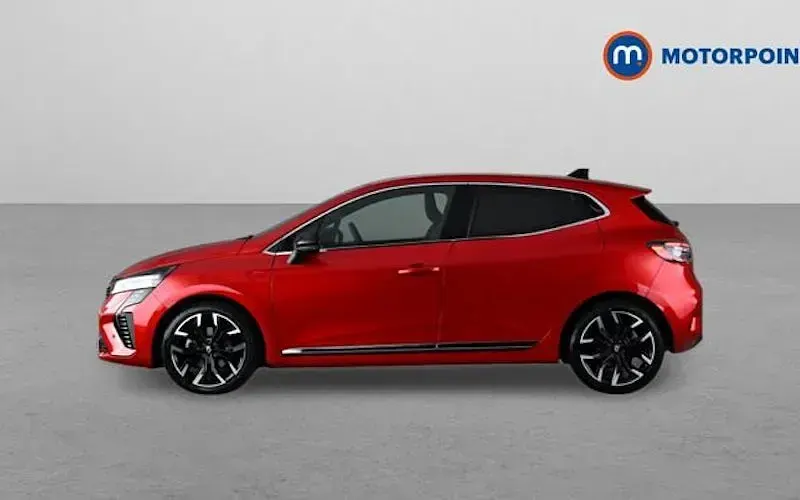Used Renault Clio Techno 143 HP (105 kW) 2025 Hatchback