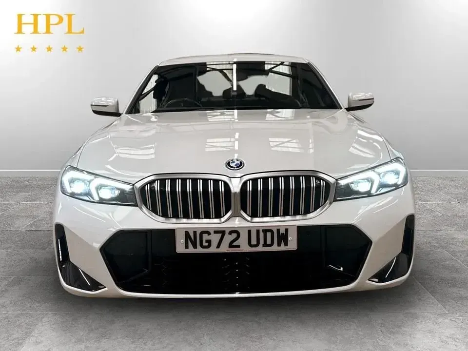 Usado BMW 330e M Sport 292 CV (214 kW) 2023 Blanco Berlina