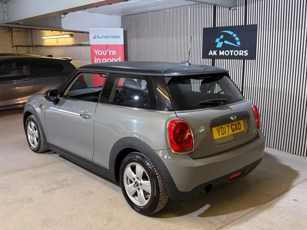 Used Mini ONE Hatch 102 HP (75 kW) 2017 Grey Hatchback
